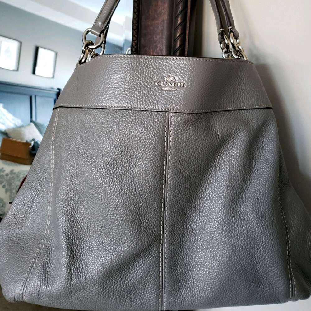 Coach Pebble Leather Shoulder Bag F28997